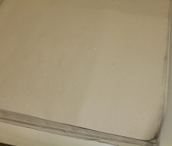 1 KG ca. 50 Bgen Packseide (75x100cm)